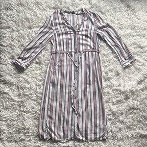 Chic Striped Button-Down Midi Dress with pockets